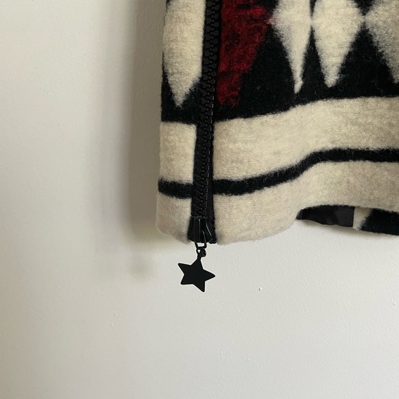 Long Patterned Vest - Picture 2 of 2